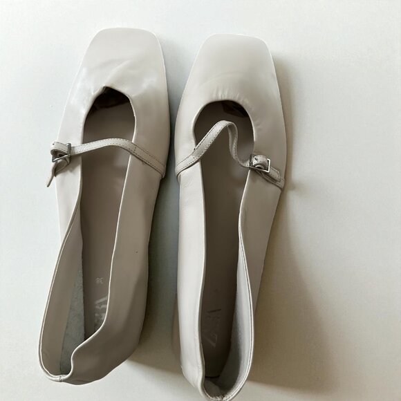 Zara White Leather Flats | Size 38 | New (No Tags) | Made in Turkey - Picture 8 of 11